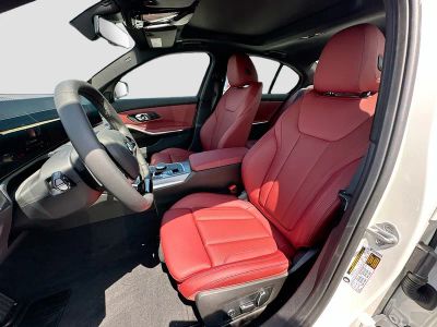 2026 BMW 3 Series — photo 15 view
