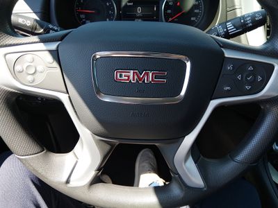 2024 GMC Terrain — photo 12 view