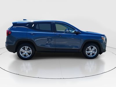 2024 GMC Terrain — photo 8 view