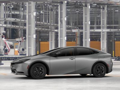 2026 Toyota Prius Plug-in Hybrid - Photo 3
