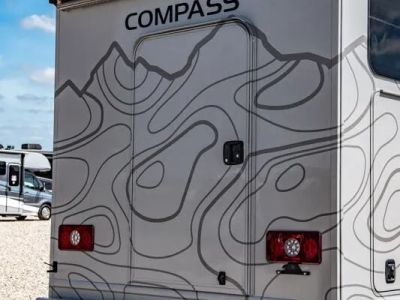 2027 Thor Motor Coach Compass Go - Photo 31