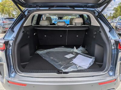 2026 Mazda CX-50 — photo 13 view