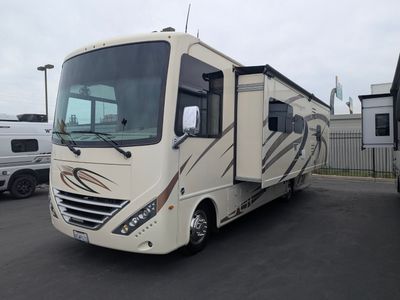 2019 Thor Motor Coach Hurricane — interior view