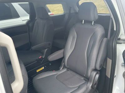 2026 Kia Carnival - Photo 14