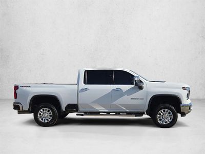 2024 Chevrolet Silverado 2500HD - Photo 2