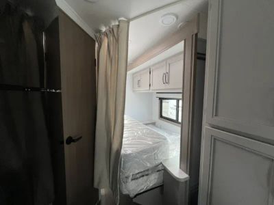 2027 Entegra ODYSSEY SE — photo 12 view