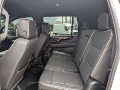 2025 GMC Yukon XL — photo 14 view