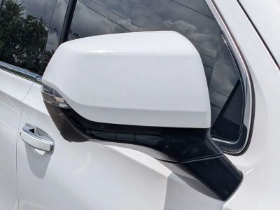 2025 GMC Yukon XL — photo 11 view