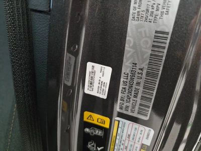 2025 Jeep Wrangler — photo 13 view