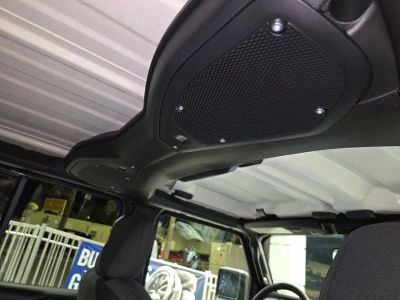 2025 Jeep Wrangler — photo 32 view
