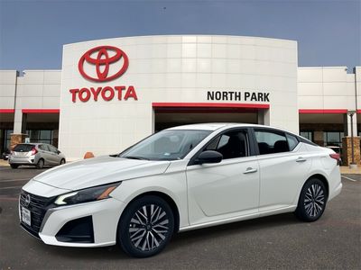 2025 Nissan Altima - Photo 1