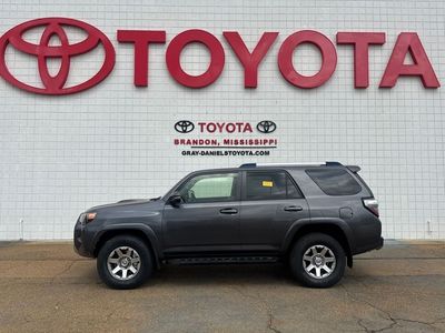 2016 Toyota 4Runner - Photo 2