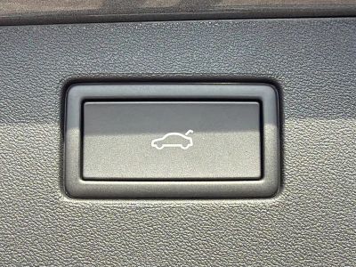 2026 Volkswagen Tiguan — photo 13 view