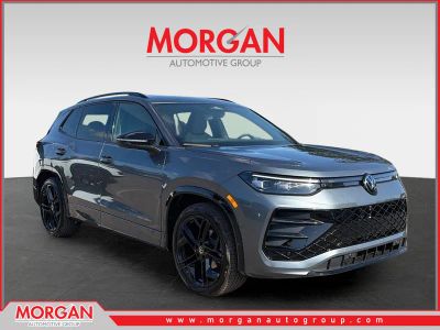 2026 Volkswagen Tiguan SE R-Line Black in Platinum — front three-quarter view