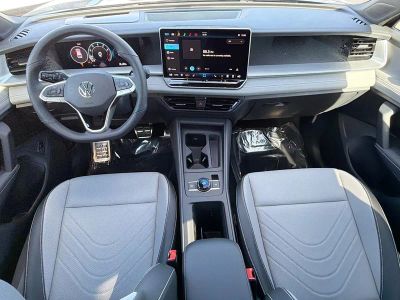 2026 Volkswagen Tiguan — photo 16 view