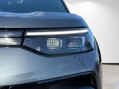 2026 Volkswagen Tiguan — photo 9 view
