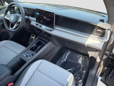 2026 Volkswagen Tiguan — photo 14 view