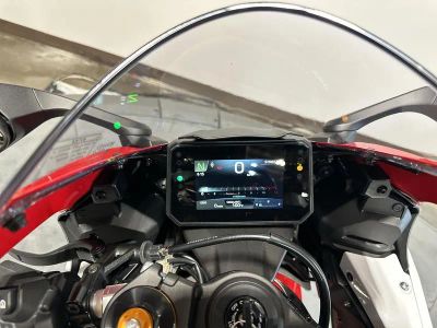 2026 Yamaha YZFR7TW - Photo 11