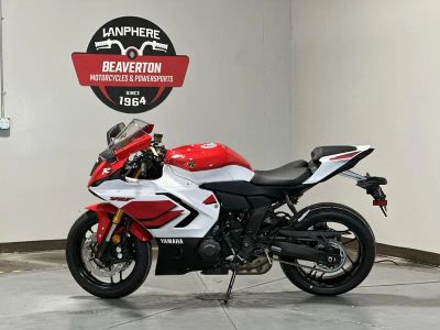 2026 Yamaha YZFR7TW - Photo 9