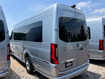 2025 Airstream Interstate - Photo 3