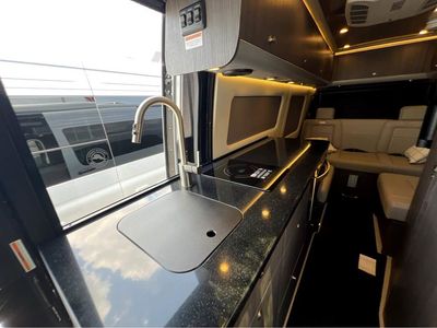 2025 Airstream Interstate - Photo 9