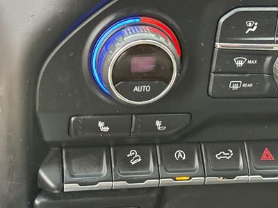 2019 Chevrolet Silverado 1500 — interior view