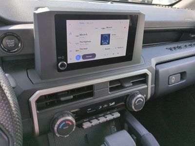 2024 Toyota Tacoma — photo 12 view