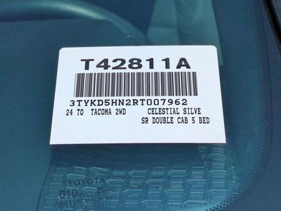 2024 Toyota Tacoma — photo 17 view