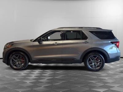 2025 Ford Explorer — side profile view