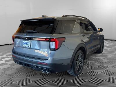 2025 Ford Explorer — detail view