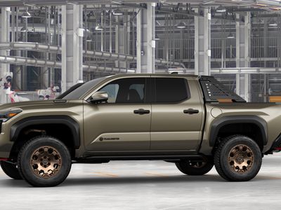 2026 Toyota Tacoma i-FORCE MAX - Photo 5