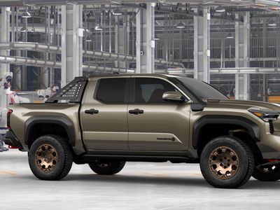 2026 Toyota Tacoma i-FORCE MAX - Photo 16