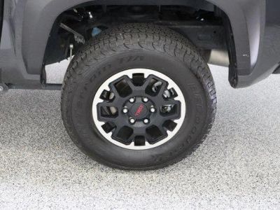2025 Toyota Tacoma 4WD - Photo 10