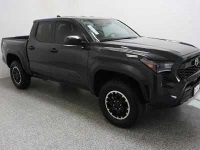 2025 Toyota Tacoma 4WD - Photo 4