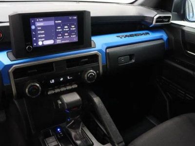 2025 Toyota Tacoma 4WD - Photo 15