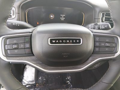 2024 Jeep Wagoneer - Photo 12
