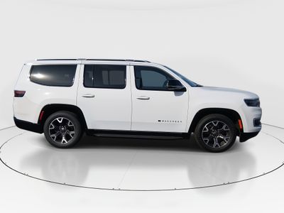 2024 Jeep Wagoneer - Photo 8