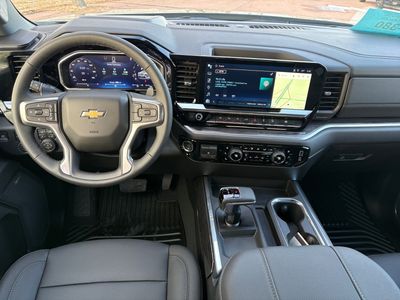 2026 Chevrolet Silverado 1500 — photo 12 view