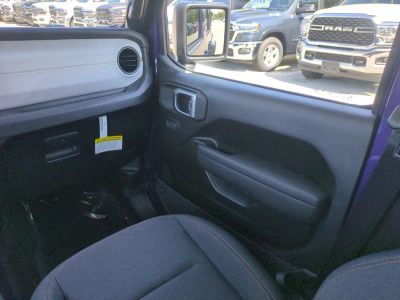 2026 Jeep Wrangler — photo 17 view