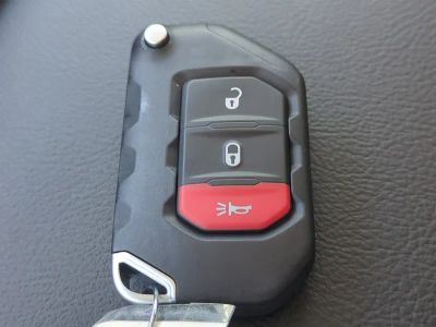 2026 Jeep Wrangler — photo 29 view