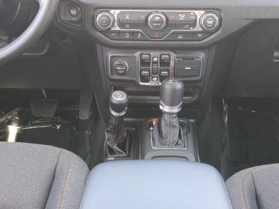 2026 Jeep Wrangler — photo 19 view