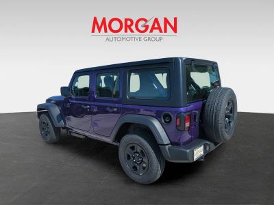 2026 Jeep Wrangler — photo 7 view