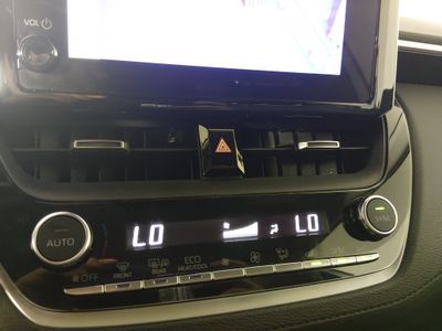 2023 Toyota Corolla Cross - Photo 18
