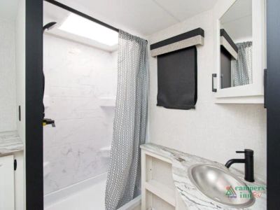 2026 Venture RV Campbound Platinum — photo 19 view