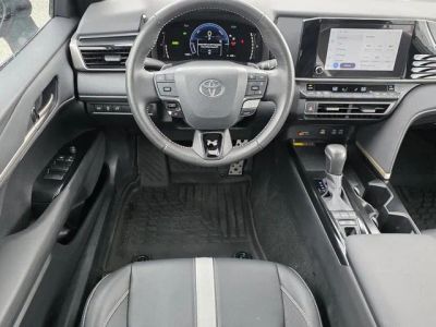 2025 Toyota Camry — photo 11 view