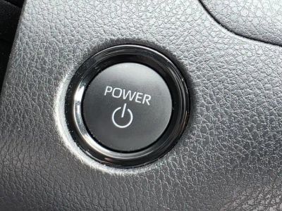 2025 Toyota Camry — photo 17 view