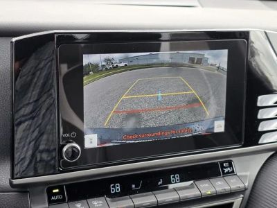 2025 Toyota Camry — photo 12 view