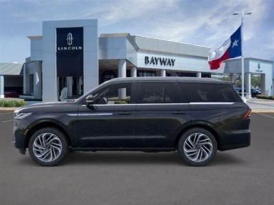 2026 Lincoln Navigator — rear three-quarter view