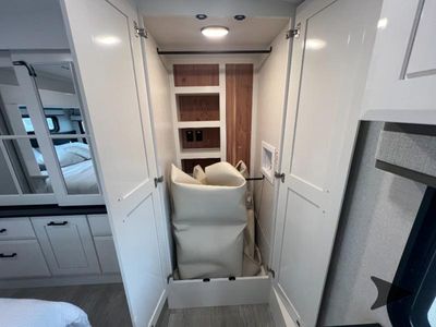 2026 Jayco Pinnacle - Photo 24