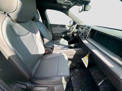 2026 Volkswagen Tiguan — photo 23 view